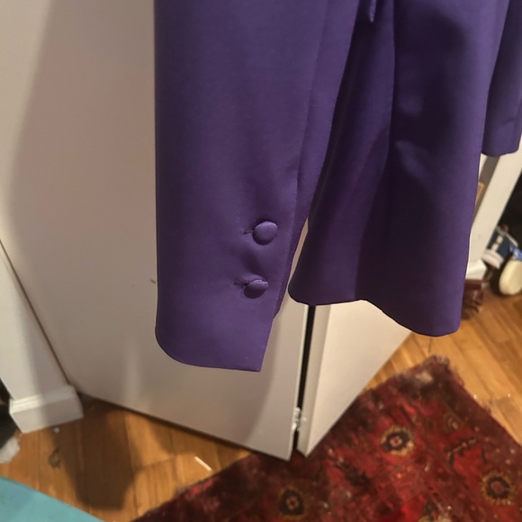 Stunning purple pantsuit by Bluzat.  Only worn once, in perfect shape. - Picture 4 of 9